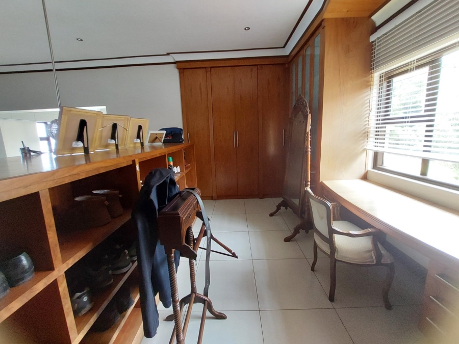 6 Bedroom Property for Sale in Birdwood Estate North West